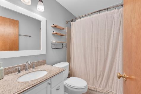 450 Berkshire Drive Crystal Lake IL 60014