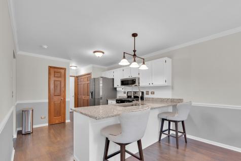 450 Berkshire Drive Crystal Lake IL 60014