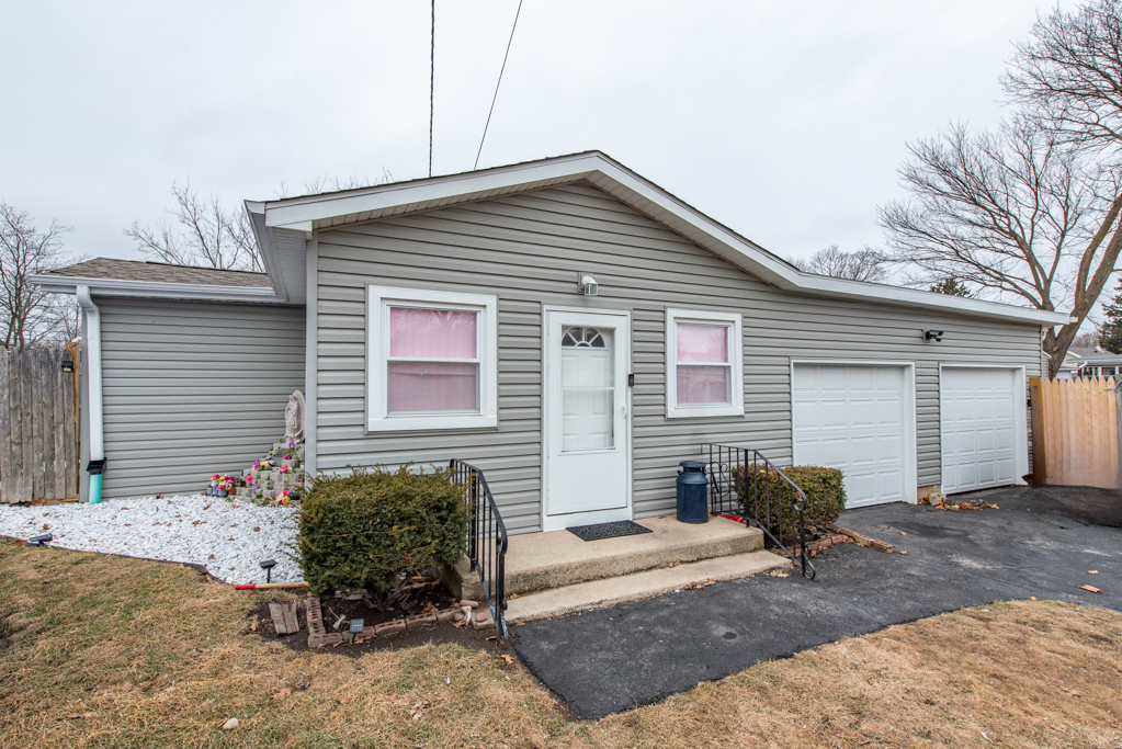42478 North Lake Avenue Antioch IL 60002