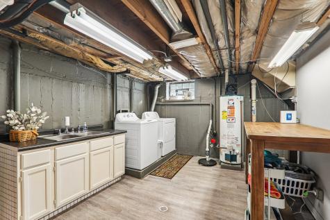 2104 Portsmouth Avenue Westchester IL 60154