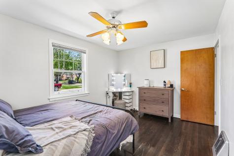 2104 Portsmouth Avenue Westchester IL 60154