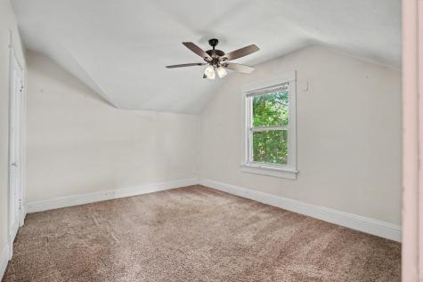 236 15TH Avenue East Moline IL 61244
