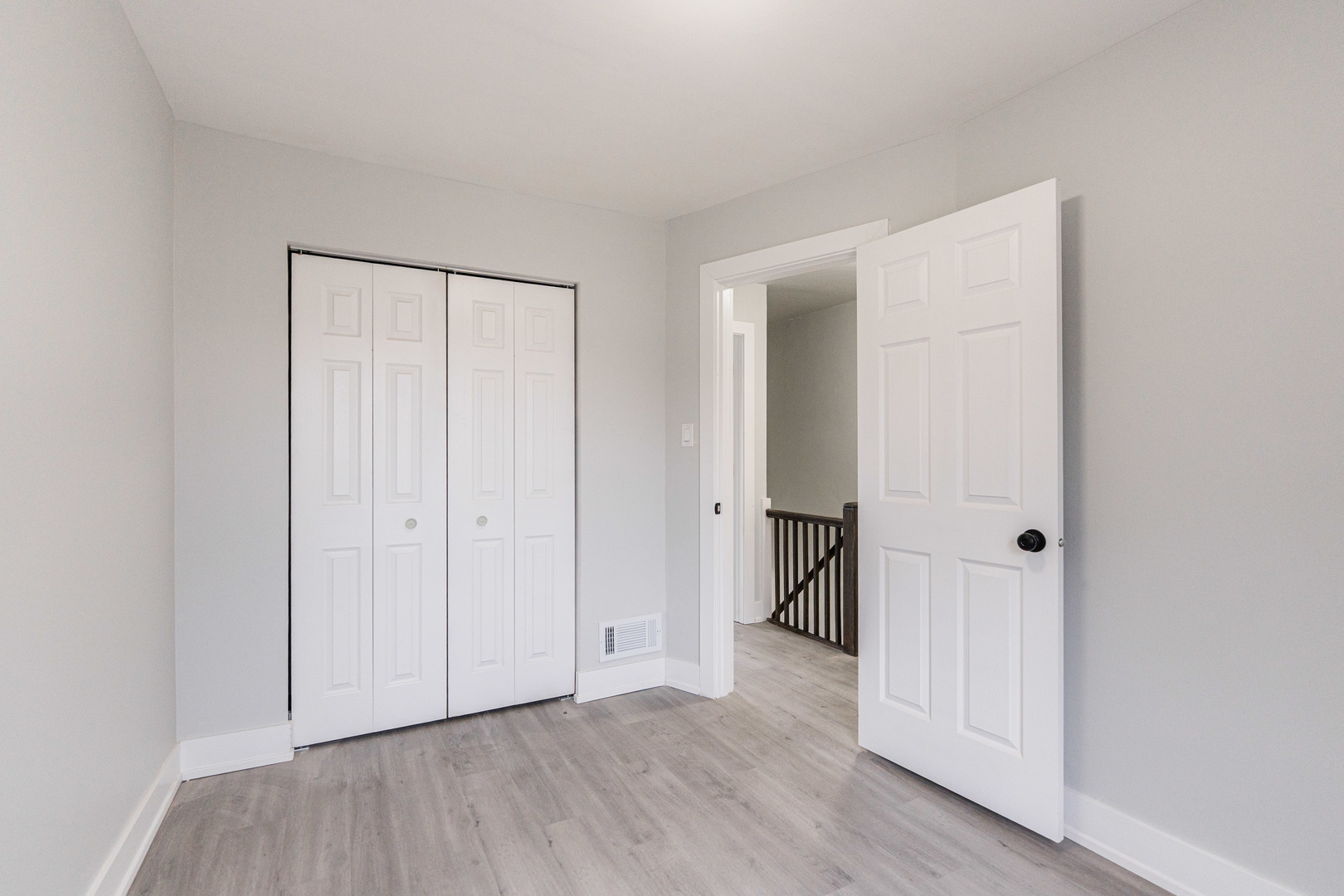 1121 East 82nd Place Chicago IL 60619