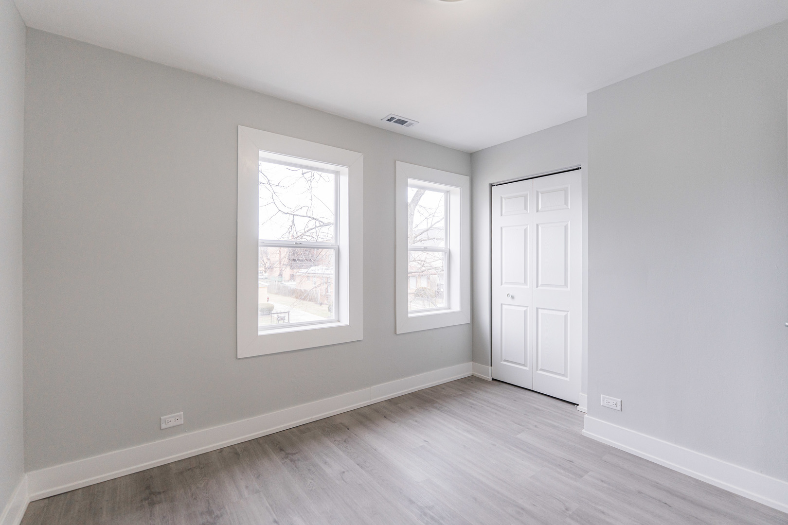 1121 East 82nd Place Chicago IL 60619