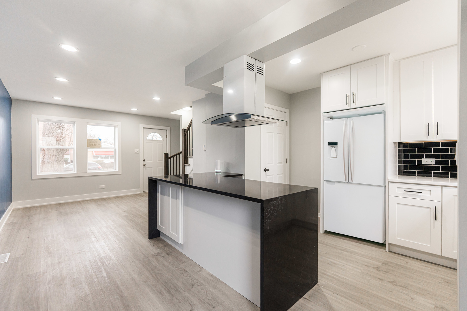 1121 East 82nd Place Chicago IL 60619