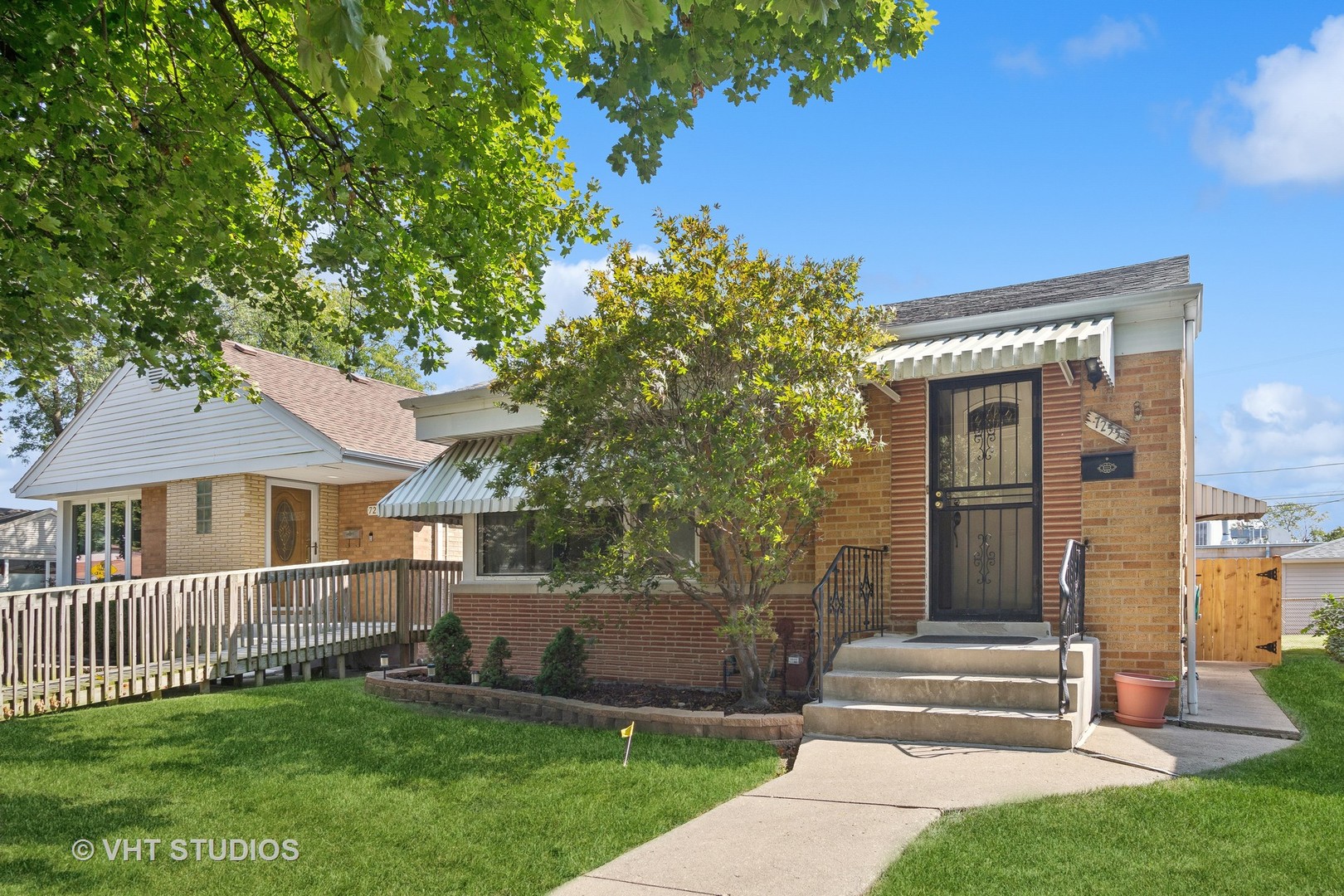 7255 North Oconto Avenue Chicago IL 60631