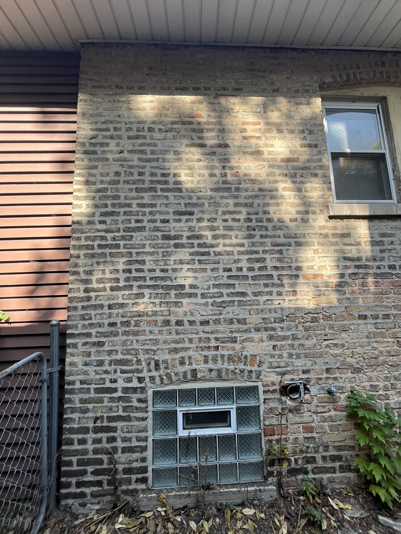 8150 South Oglesby Avenue Chicago IL 60617