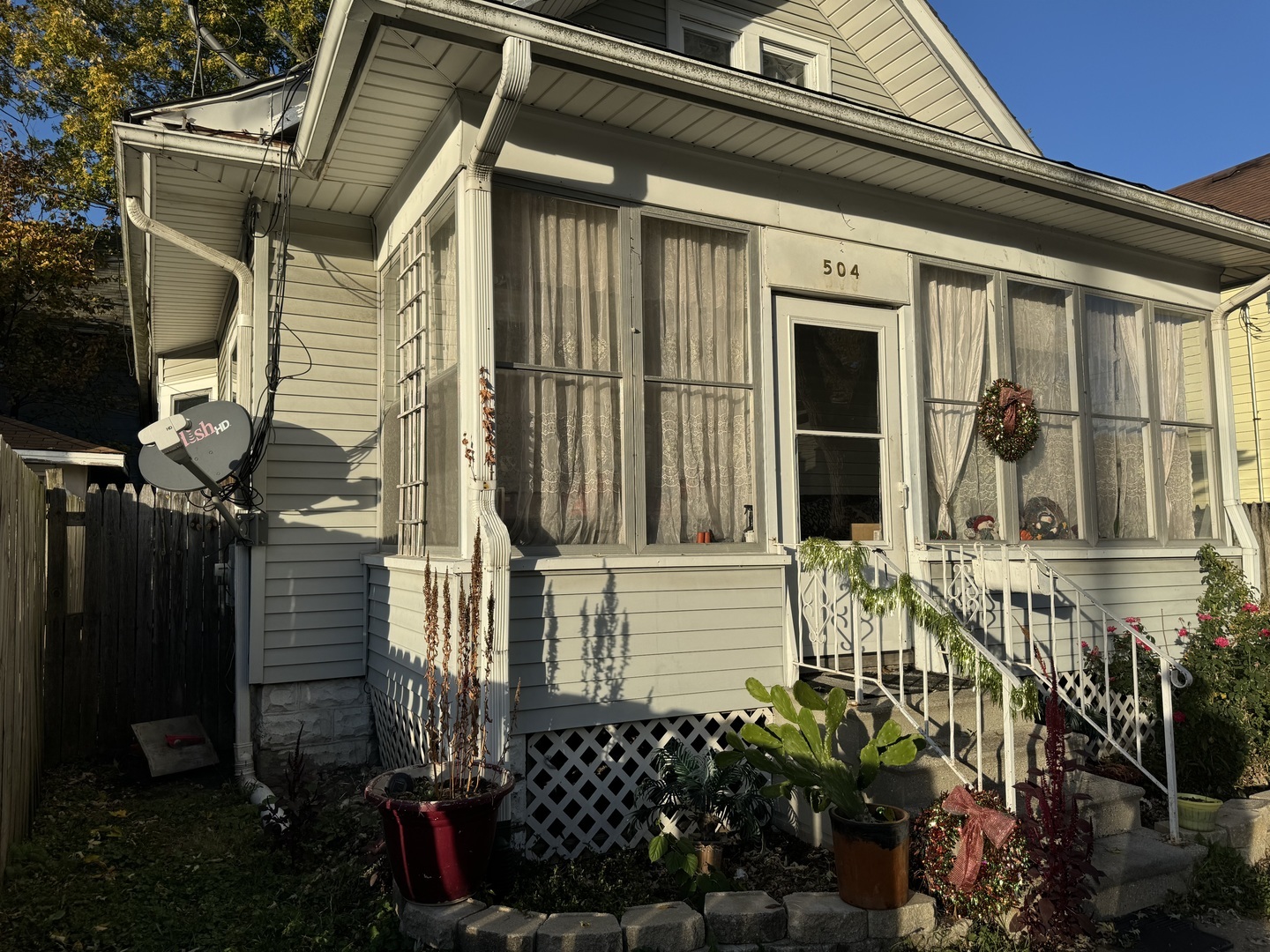 504 5TH Avenue Aurora IL 60505
