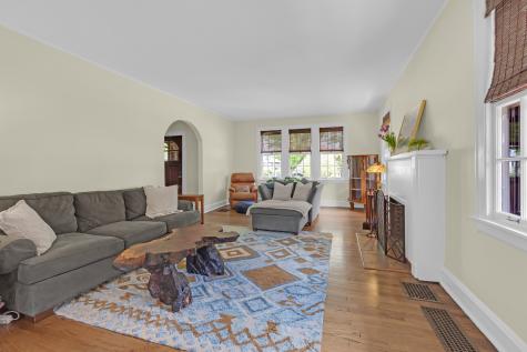 9150 South Hoyne Avenue Chicago IL 60643
