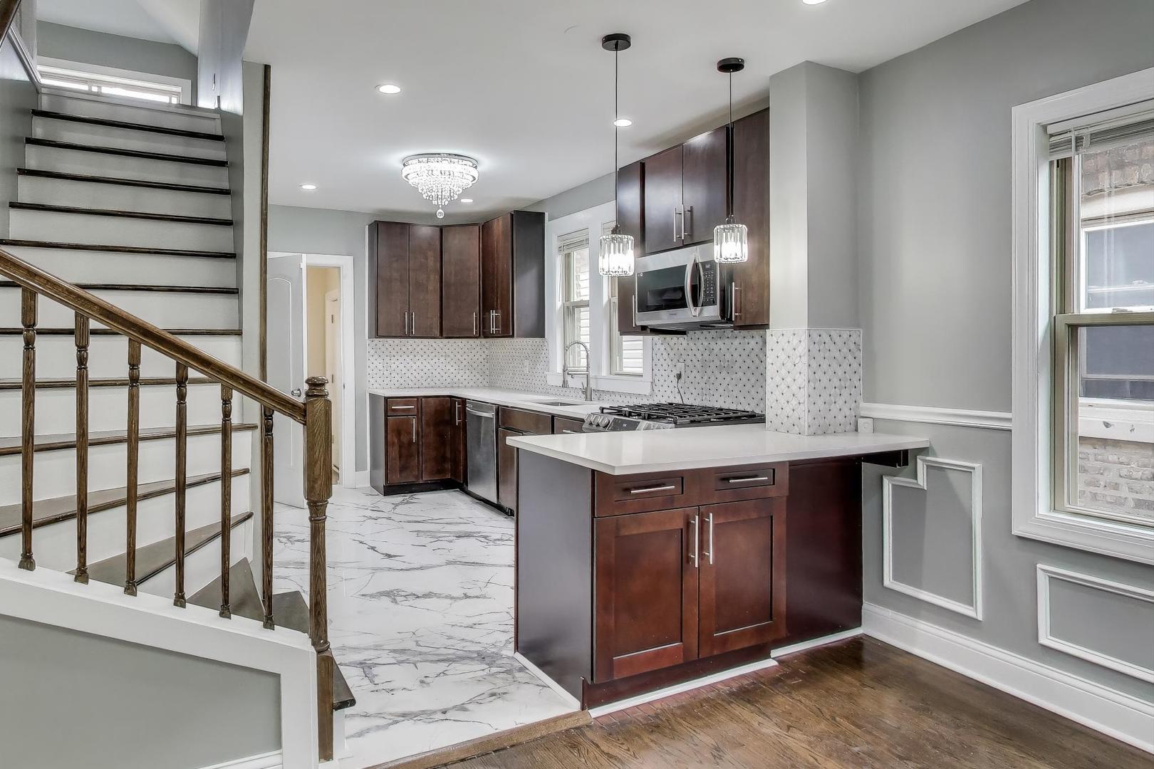 10229 South Calumet Avenue Chicago IL 60628