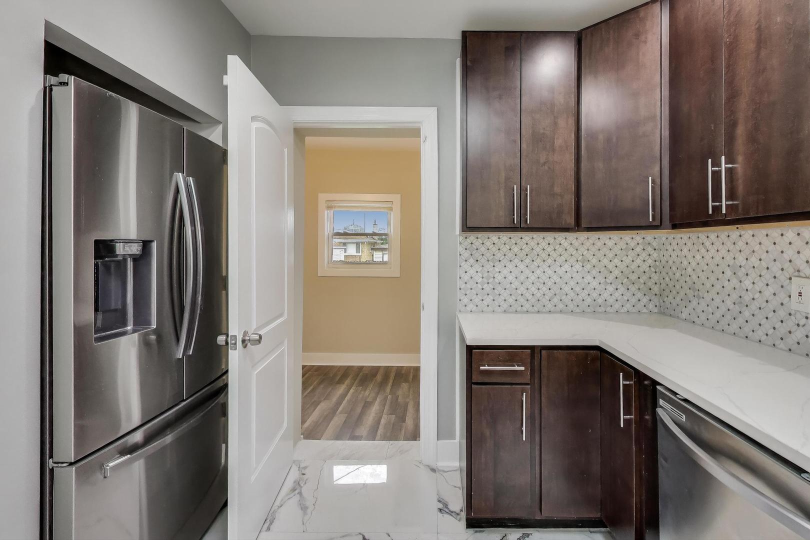 10229 South Calumet Avenue Chicago IL 60628