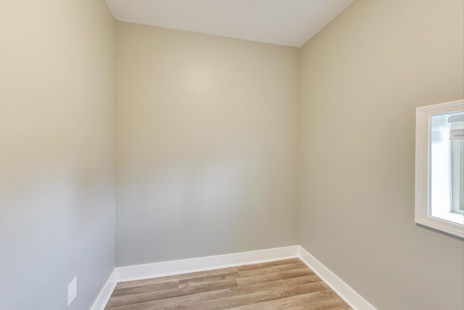 10229 South Calumet Avenue Chicago IL 60628