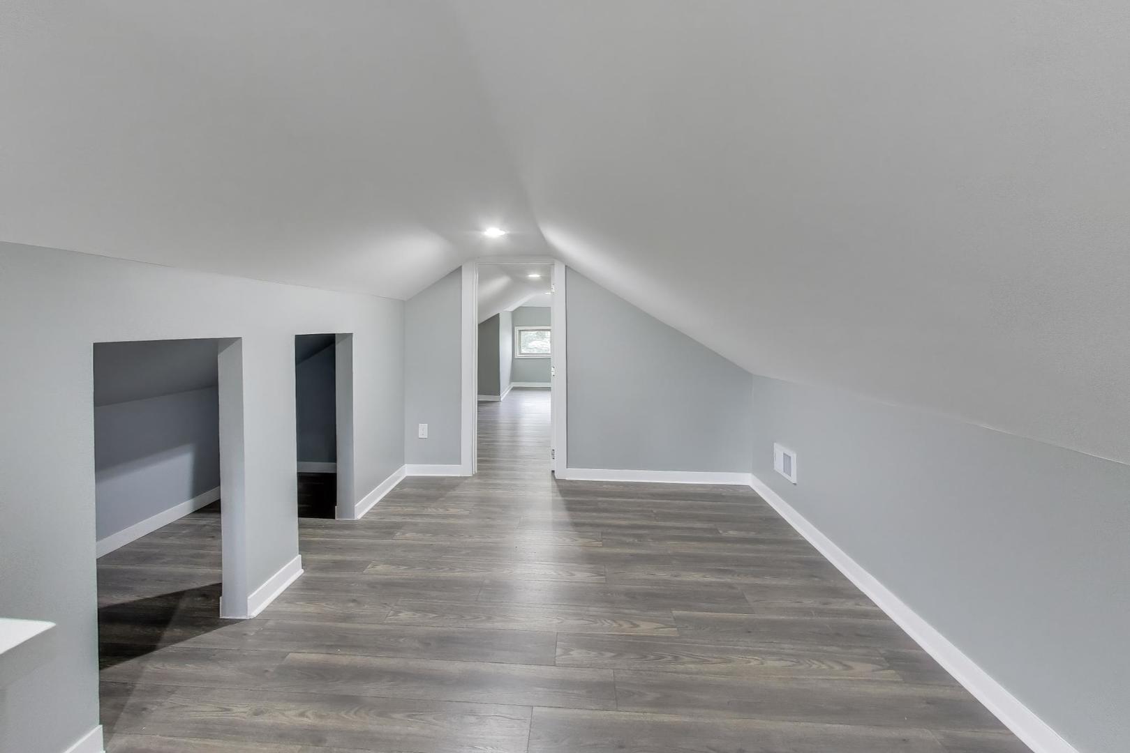 10229 South Calumet Avenue Chicago IL 60628