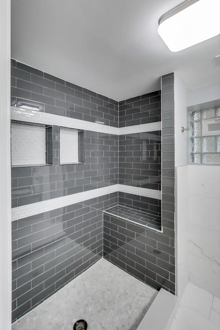 10229 South Calumet Avenue Chicago IL 60628