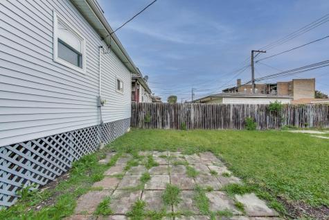 10229 South Calumet Avenue Chicago IL 60628