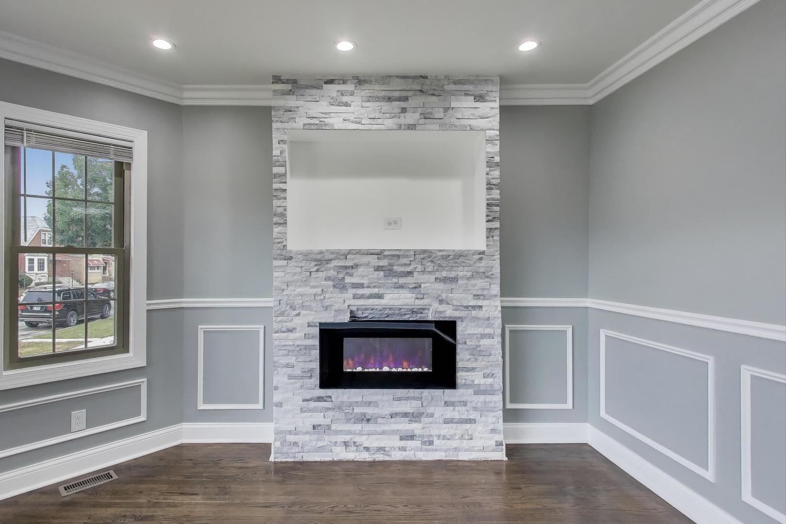 10229 South Calumet Avenue Chicago IL 60628