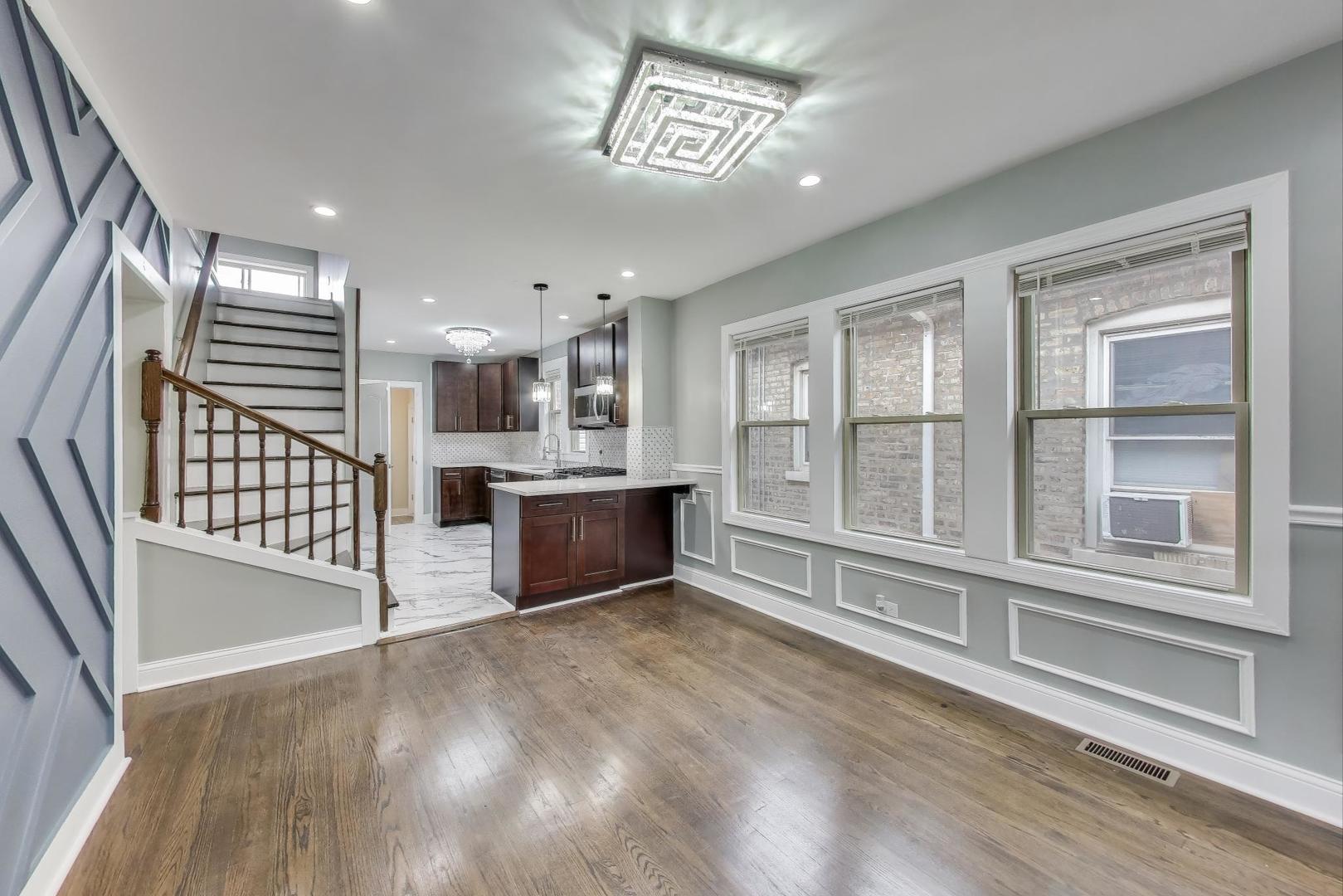 10229 South Calumet Avenue Chicago IL 60628