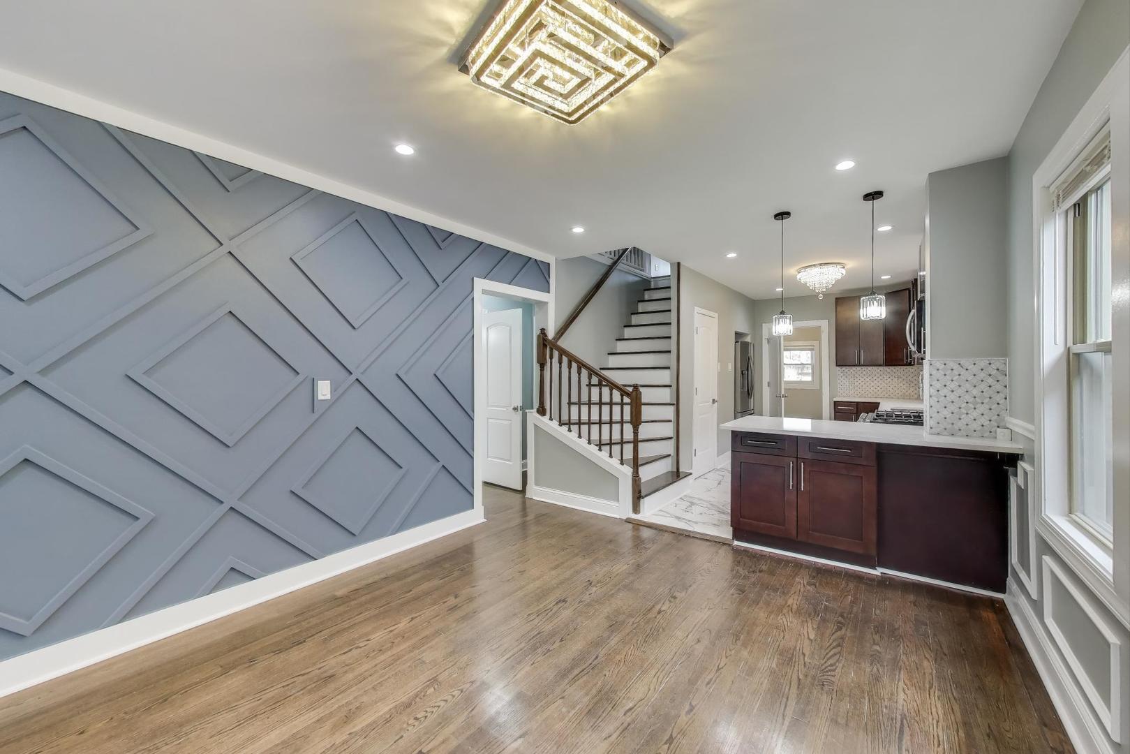 10229 South Calumet Avenue Chicago IL 60628