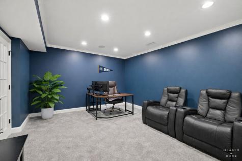 305 North Dale Avenue Mchenry IL 60050