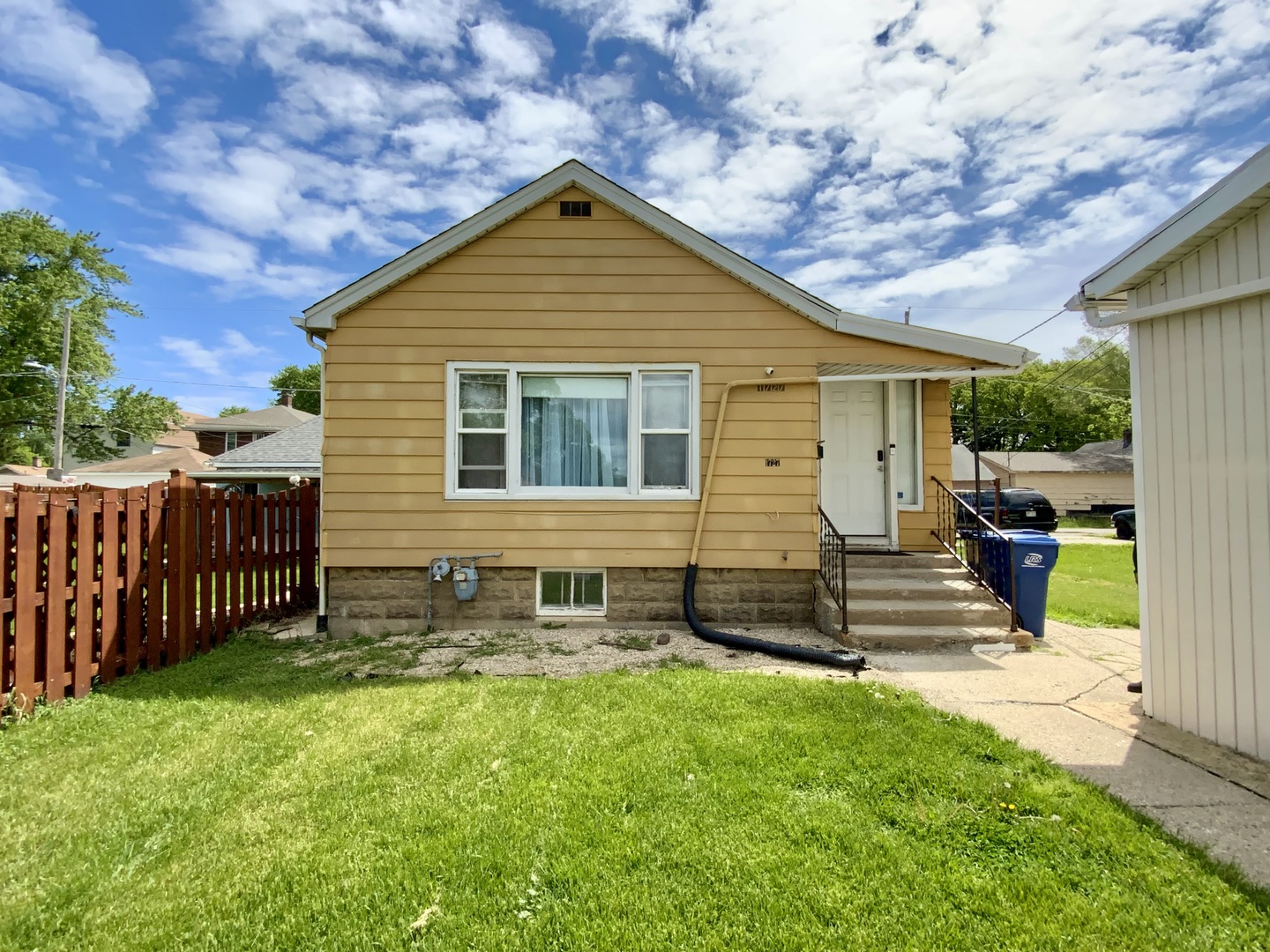 1727 Jackson Street North Chicago IL 60064