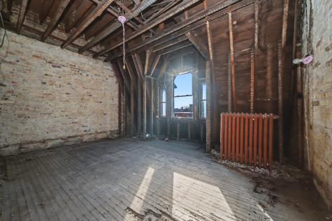 3549 South Indiana Avenue Chicago IL 60653