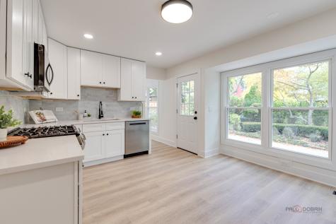 3023 North Windsor Drive Arlington Heights IL 60004