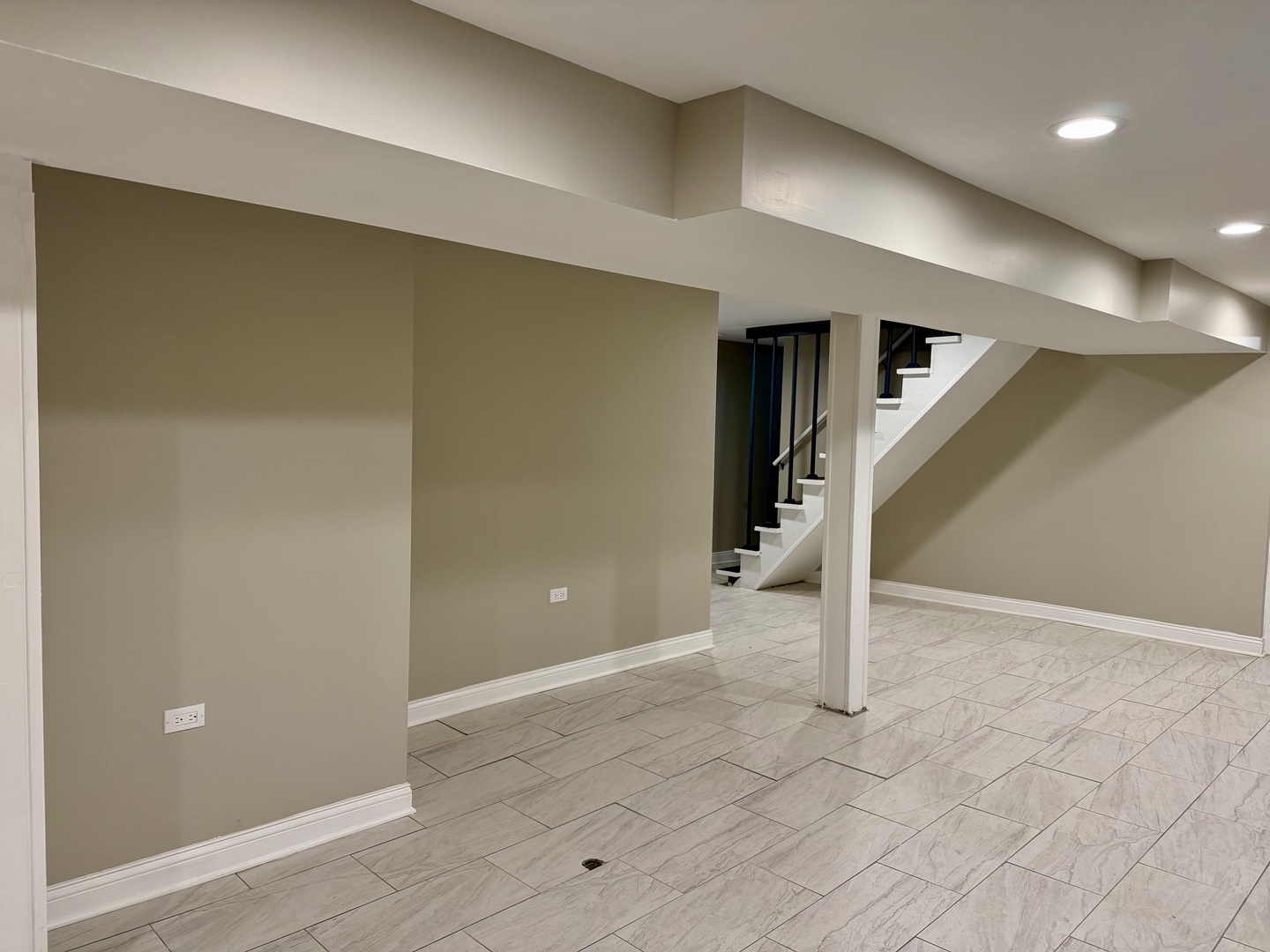 7945 South Perry Avenue Chicago IL 60620
