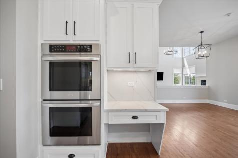 40 Wood Oaks Drive South Barrington IL 60010