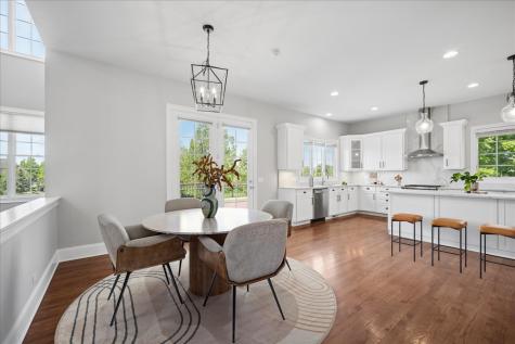 40 Wood Oaks Drive South Barrington IL 60010