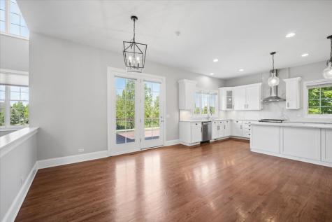 40 Wood Oaks Drive South Barrington IL 60010