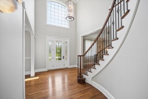 40 Wood Oaks Drive South Barrington IL 60010