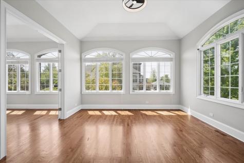 40 Wood Oaks Drive South Barrington IL 60010