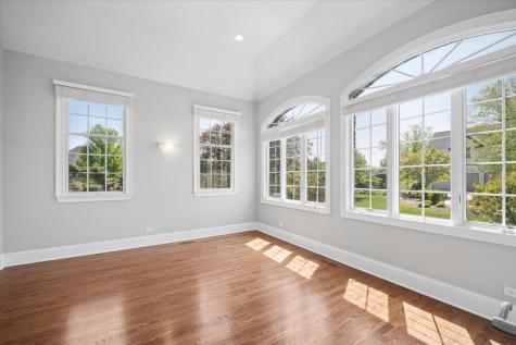 40 Wood Oaks Drive South Barrington IL 60010