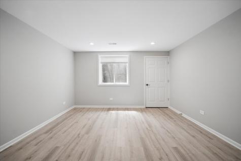 40 Wood Oaks Drive South Barrington IL 60010