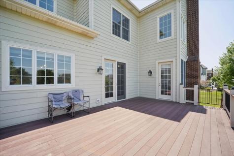 40 Wood Oaks Drive South Barrington IL 60010
