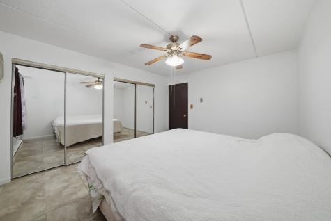 966 North Rohlwing Road Addison IL 60101