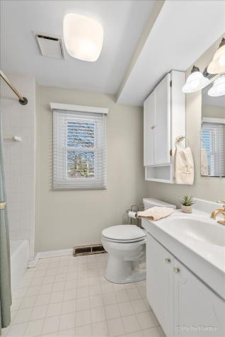 1615 Heather Drive Aurora IL 60506