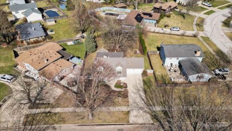 1615 Heather Drive Aurora IL 60506