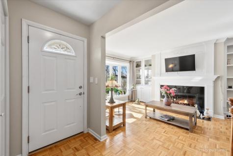 1615 Heather Drive Aurora IL 60506