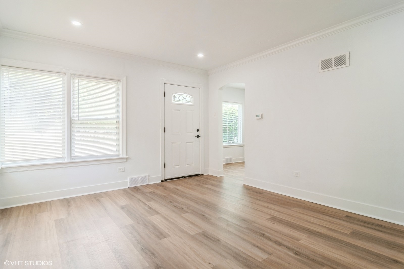 5809 North Rogers Avenue Chicago IL 60646