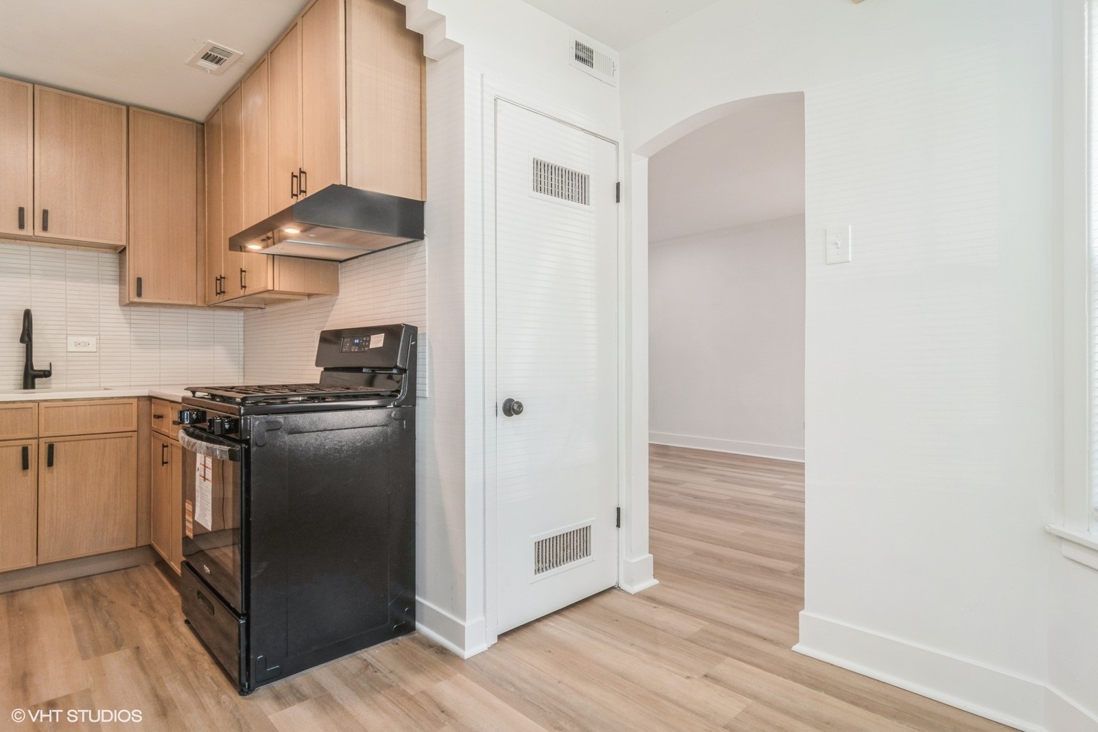 5809 North Rogers Avenue Chicago IL 60646