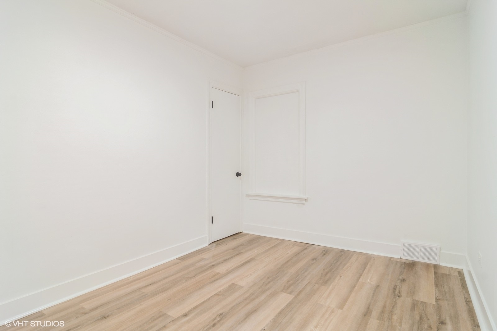 5809 North Rogers Avenue Chicago IL 60646