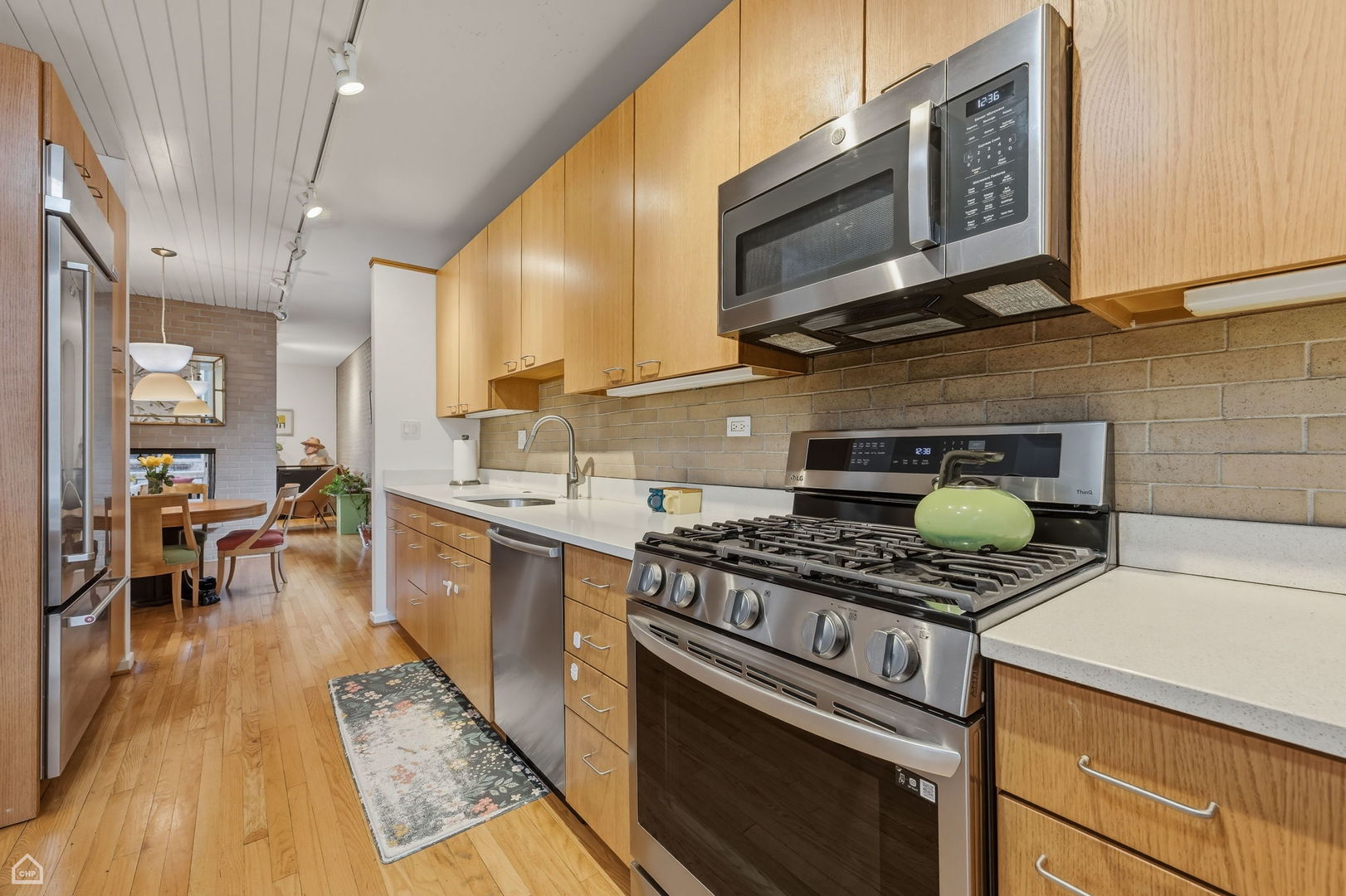 5631 South Blackstone Avenue Chicago IL 60637