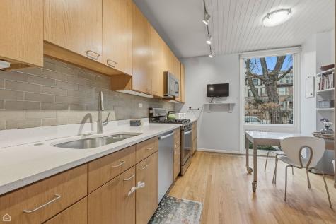 5631 South Blackstone Avenue Chicago IL 60637