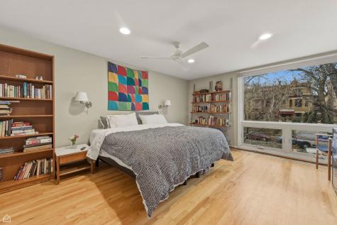 5631 South Blackstone Avenue Chicago IL 60637