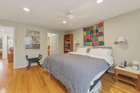 5631 South Blackstone Avenue Chicago IL 60637