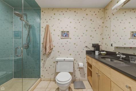 5631 South Blackstone Avenue Chicago IL 60637