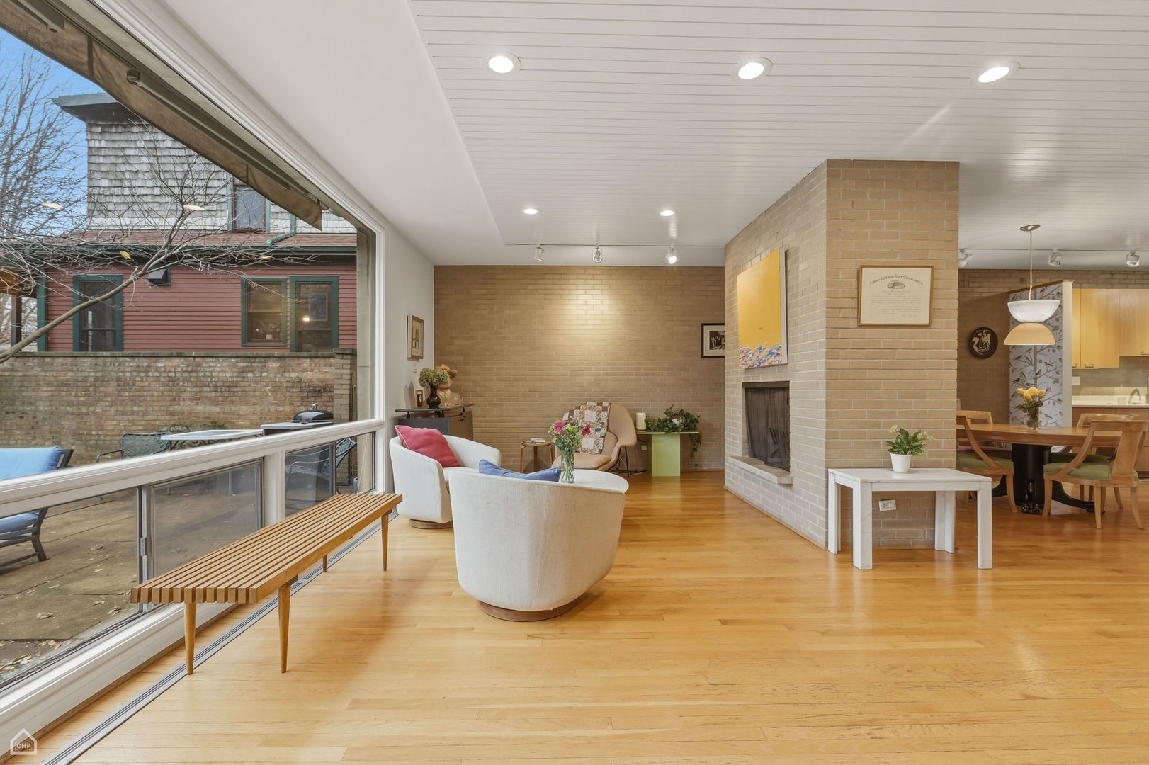 5631 South Blackstone Avenue Chicago IL 60637