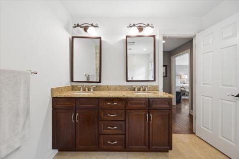 3842 Grove Avenue Western Springs IL 60558