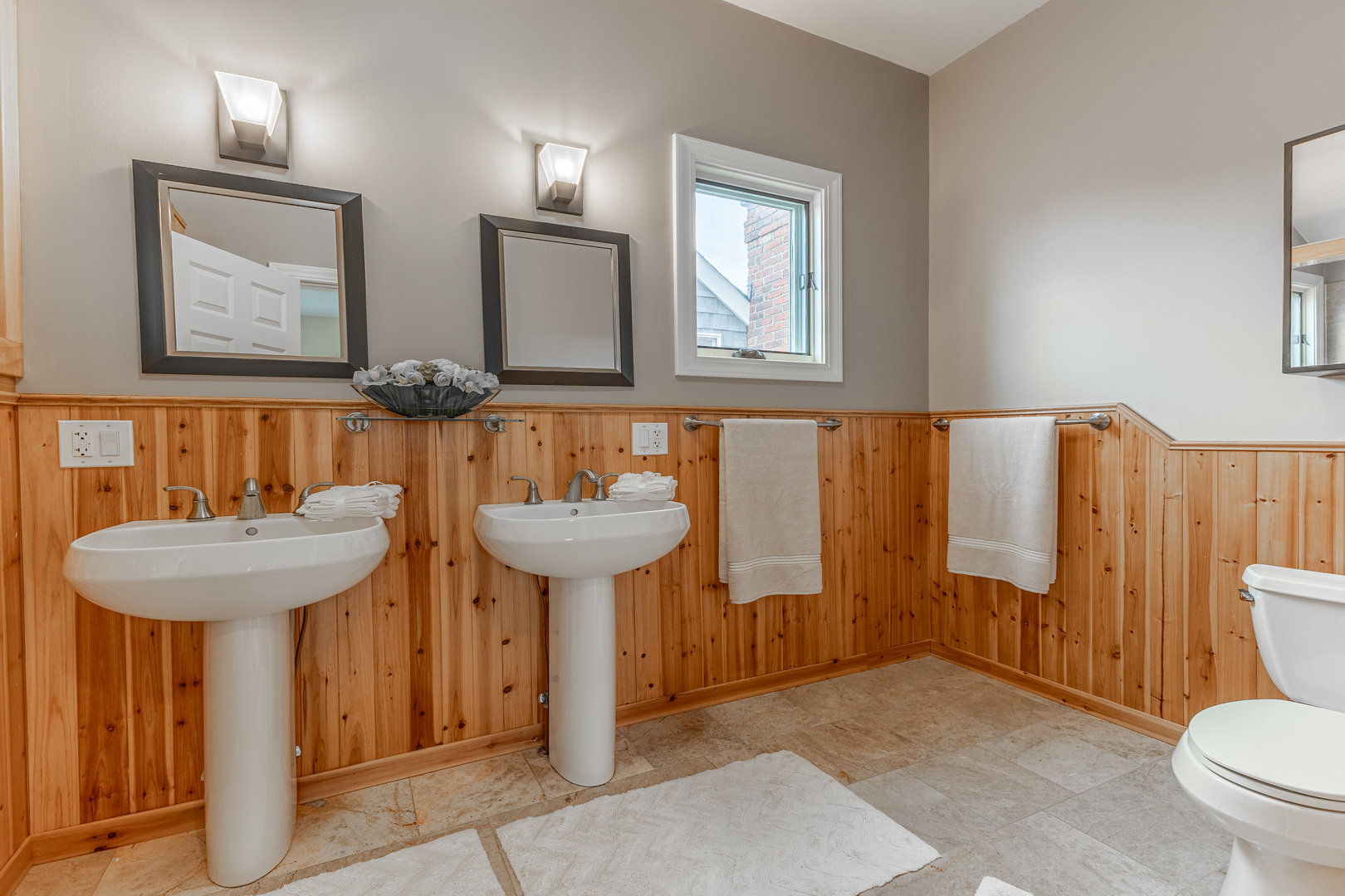 6352 West Giddings Street Chicago IL 60630